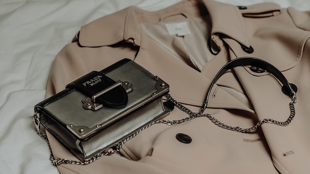 5 Vintage-Inspired Accessories That Modernize Any Outfit Instantly