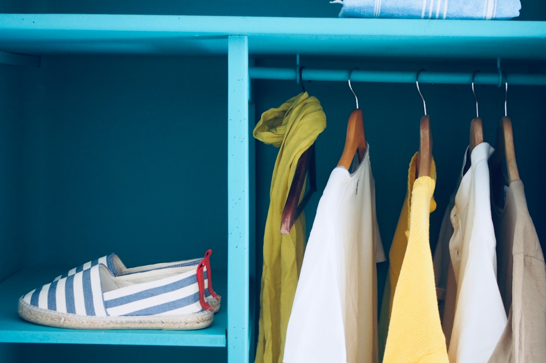 5 Signs It’s Time to Declutter Your Closet (And How to Do It Right)