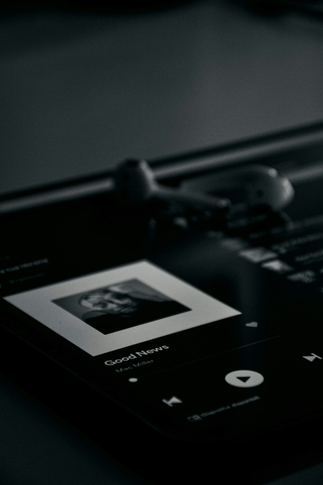 How to Create a Personalized Playlist That Feels Like a Soundtrack