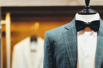 How to Dress Professionally Without Looking Boring or Overdressed