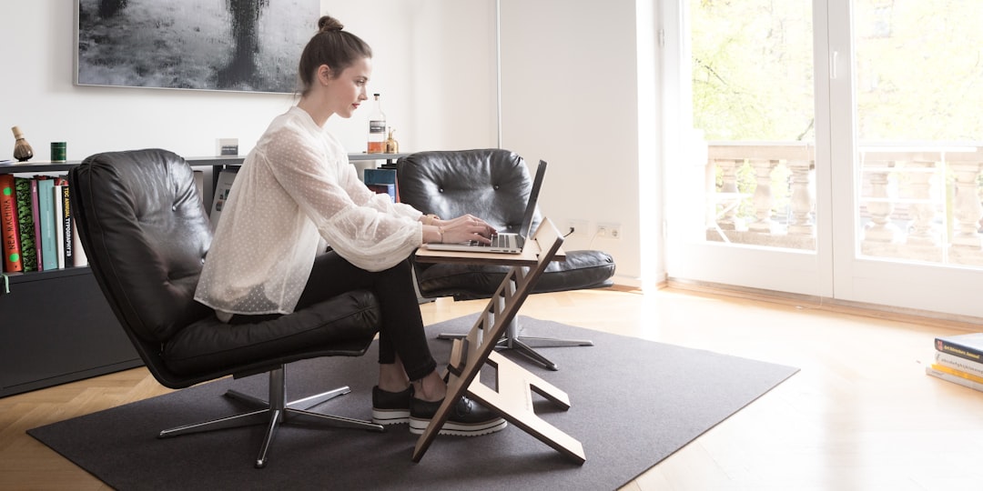 5 Simple Stretches to Do at Your Desk for Better Mobility