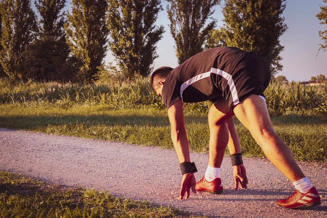 The Best Stretches for Runners to Avoid Common Injuries