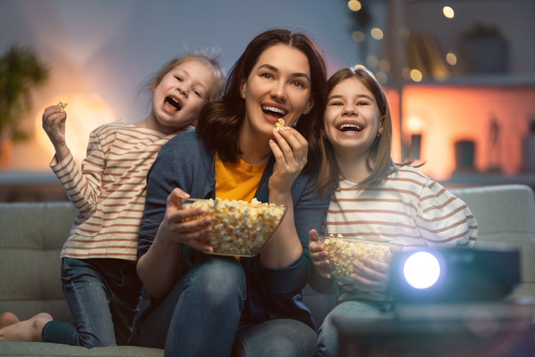 How to Host a Themed Movie Night That Doesn’t Feel Cheesy – Fun & Authentic Ideas