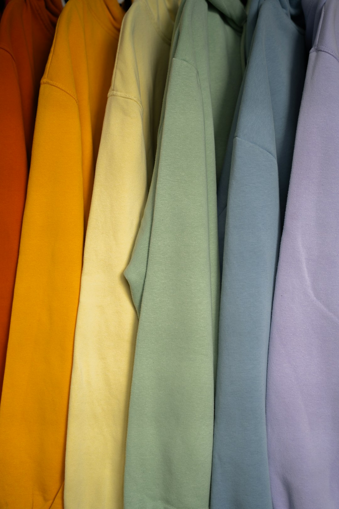The Best Colors to Wear for a Confidence Boost in Any Situation