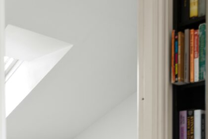 How to Create a Cozy Reading Nook in Any Room of Your Home – Simple Tips & Ideas