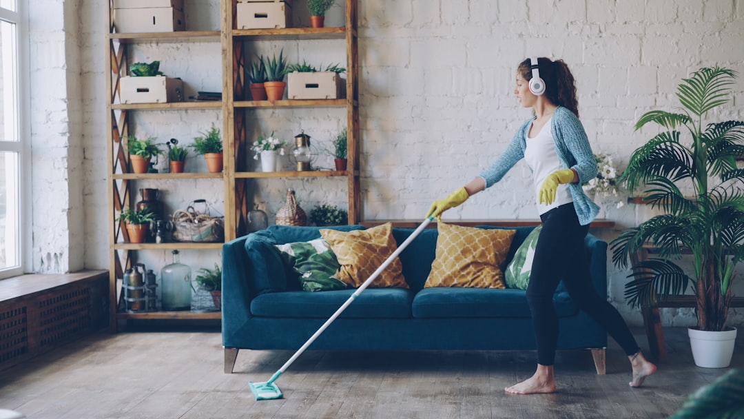 Smart Living Routine to Keep Your Home Tidy in Under 15 Minutes