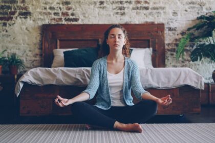 5 Habits That Help You Stay Calm During Stressful Times – Practical Tips for Everyday Life